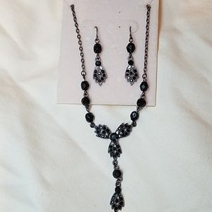 Black earring and necklace set
